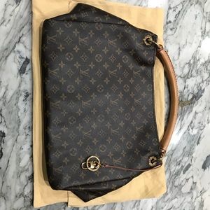 Louis Vuitton monogram Artsy MM